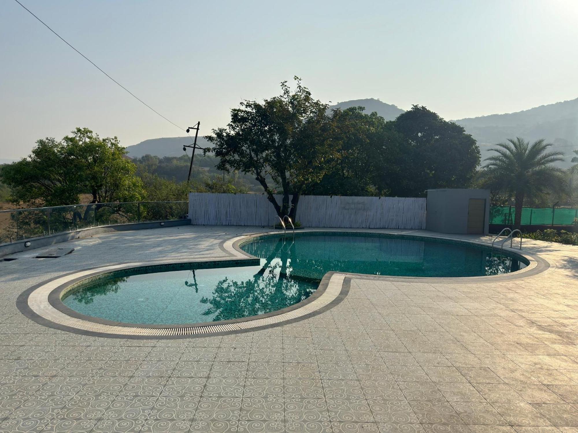 Ananta Villa Lonavala Extérieur photo